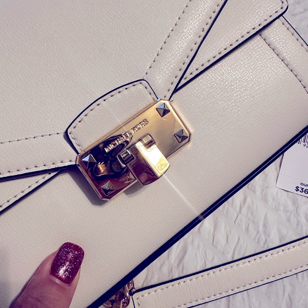 Michael Kors white Kinsley shoulder bag - Picture 4 of 14